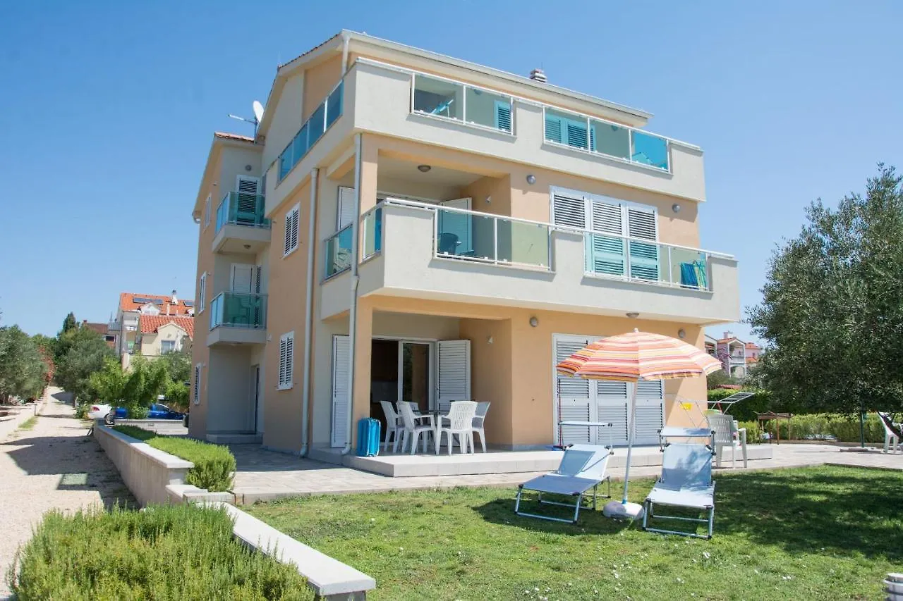 Apartments Citrine On The Beach Biograd Na Moru