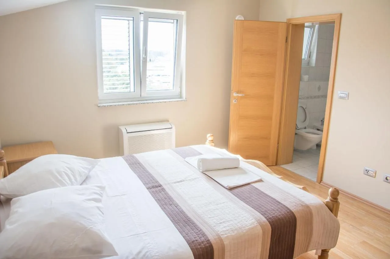 Apartments Citrine On The Beach Biograd Na Moru