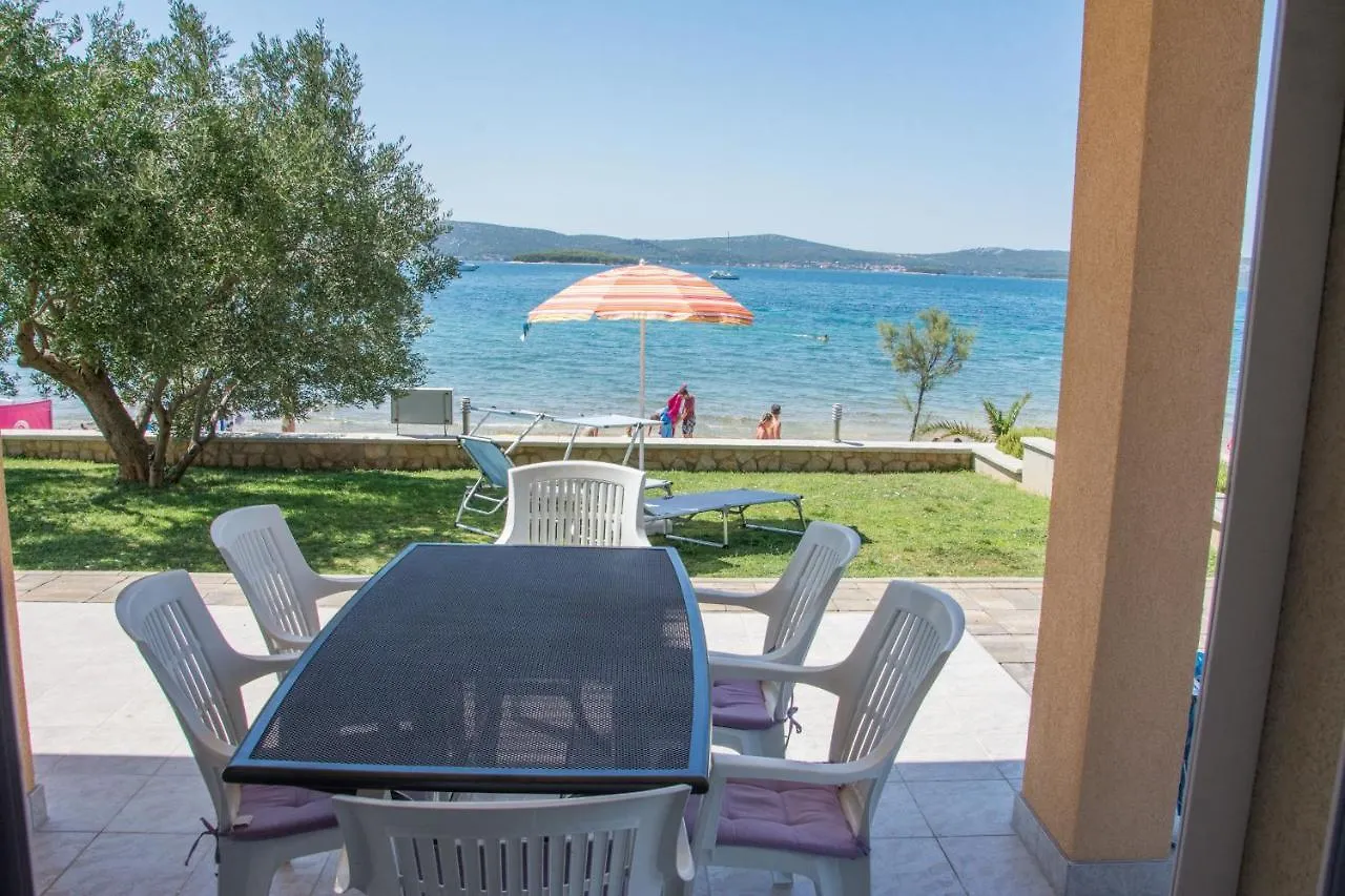 Apartments Citrine On The Beach Biograd Na Moru