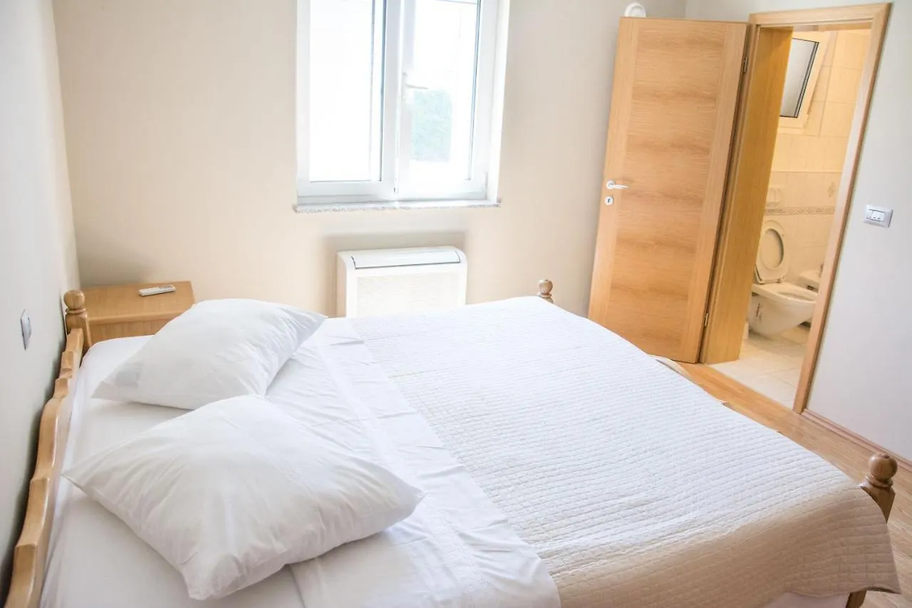 Apartments Citrine On The Beach Biograd Na Moru 0*,
