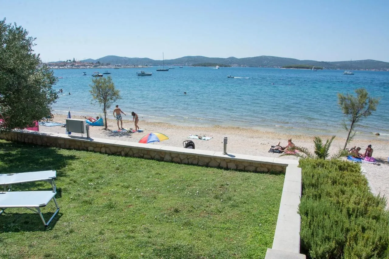 Apartments Citrine On The Beach Biograd Na Moru