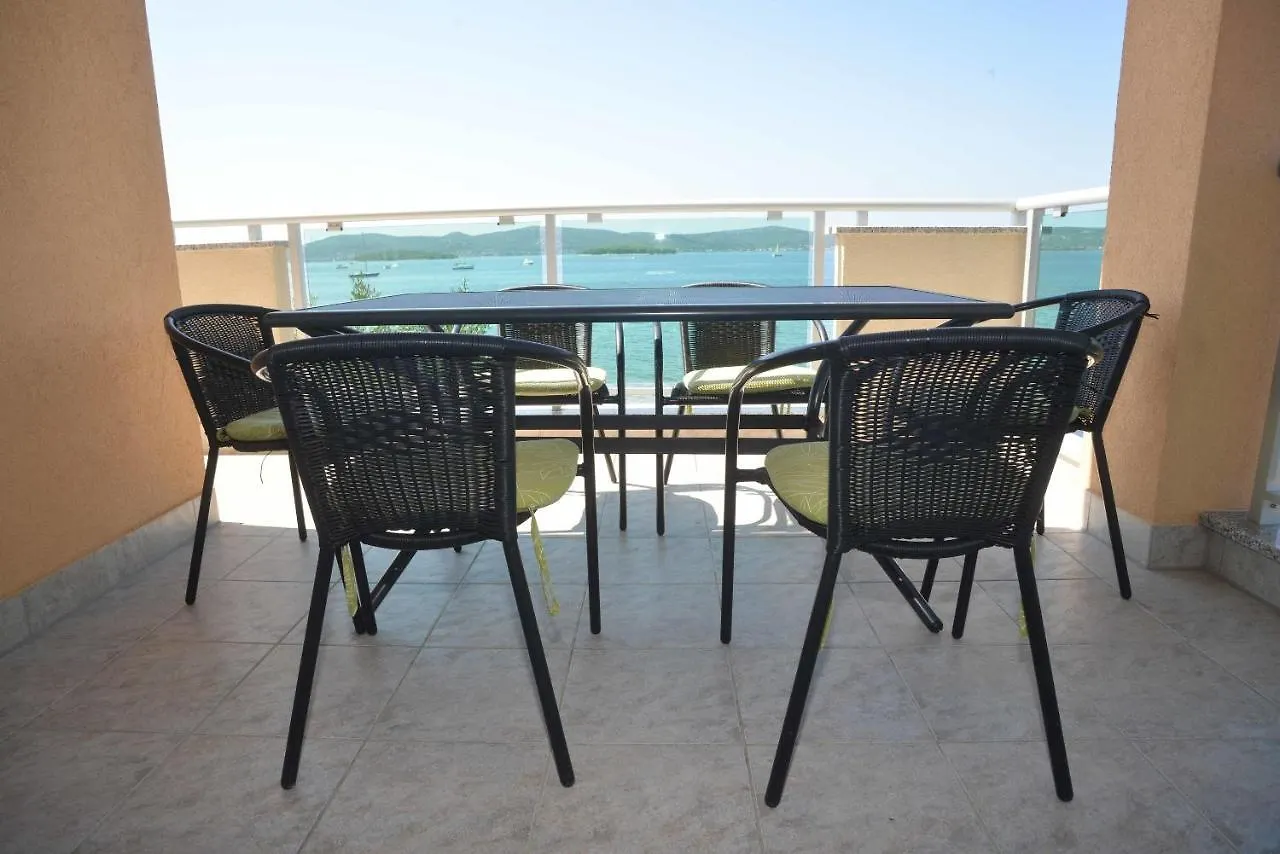 Apartments Citrine On The Beach Biograd Na Moru