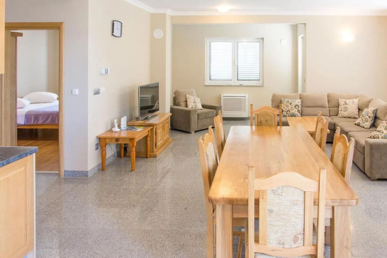 Apartments Citrine On The Beach Biograd Na Moru