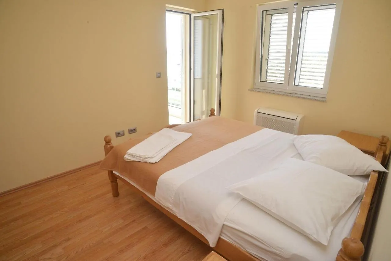 Apartments Citrine On The Beach Biograd Na Moru Chorvatsko